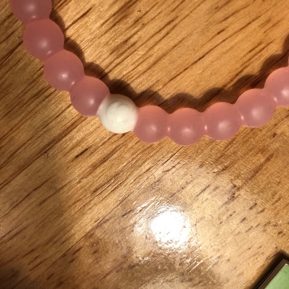 Pink Brest cancer Lokai bracelet - Picture 3 of 4